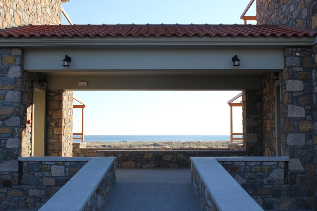 Evgatis Beach Luxury Apts Thanos Екстер'єр фото